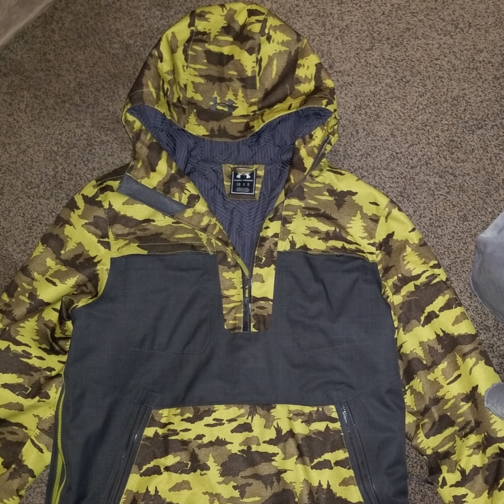 UnderArmour "Cold Gear"Infrared pullover